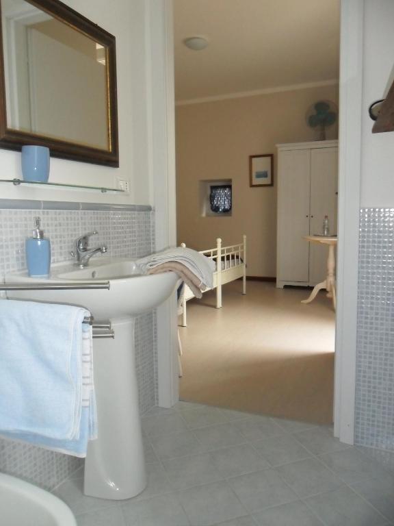 لوناتو Bed & Breakfast Belfiore الغرفة الصورة